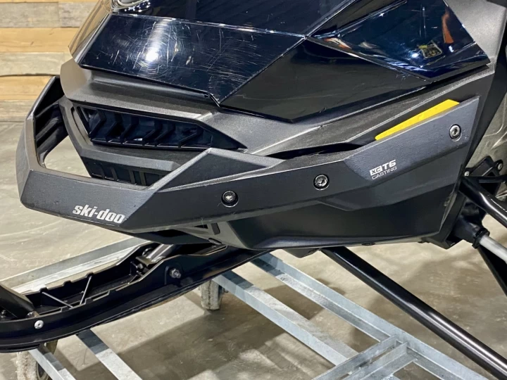 2021 BRP SKI-DOO SUMMIT X 850 E-TEC ENSEMBLE EXPERT 165'' + REV GEN4 + 4946 KM 
