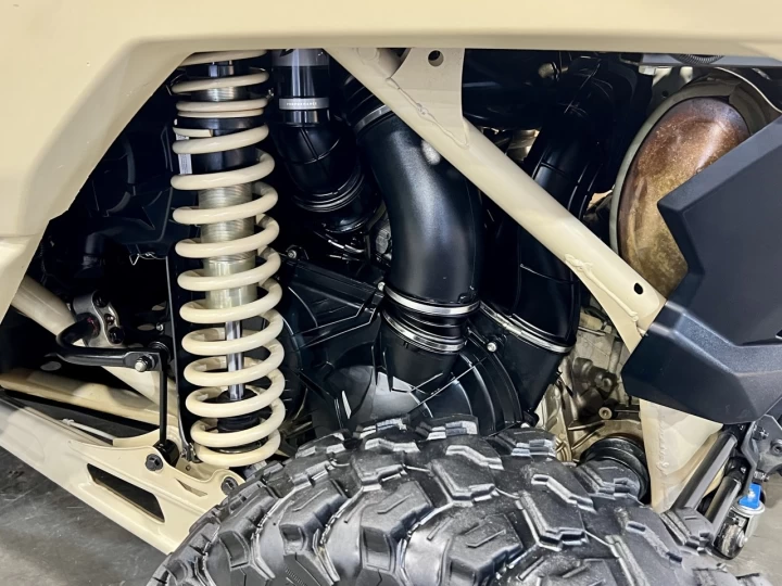 2023 BRP CAN-AM MAVERICK MAX X3 X-DS TURBO RR 200 H.P + D.P.S + 4X4 + FOX + 4 PASSAGERS 