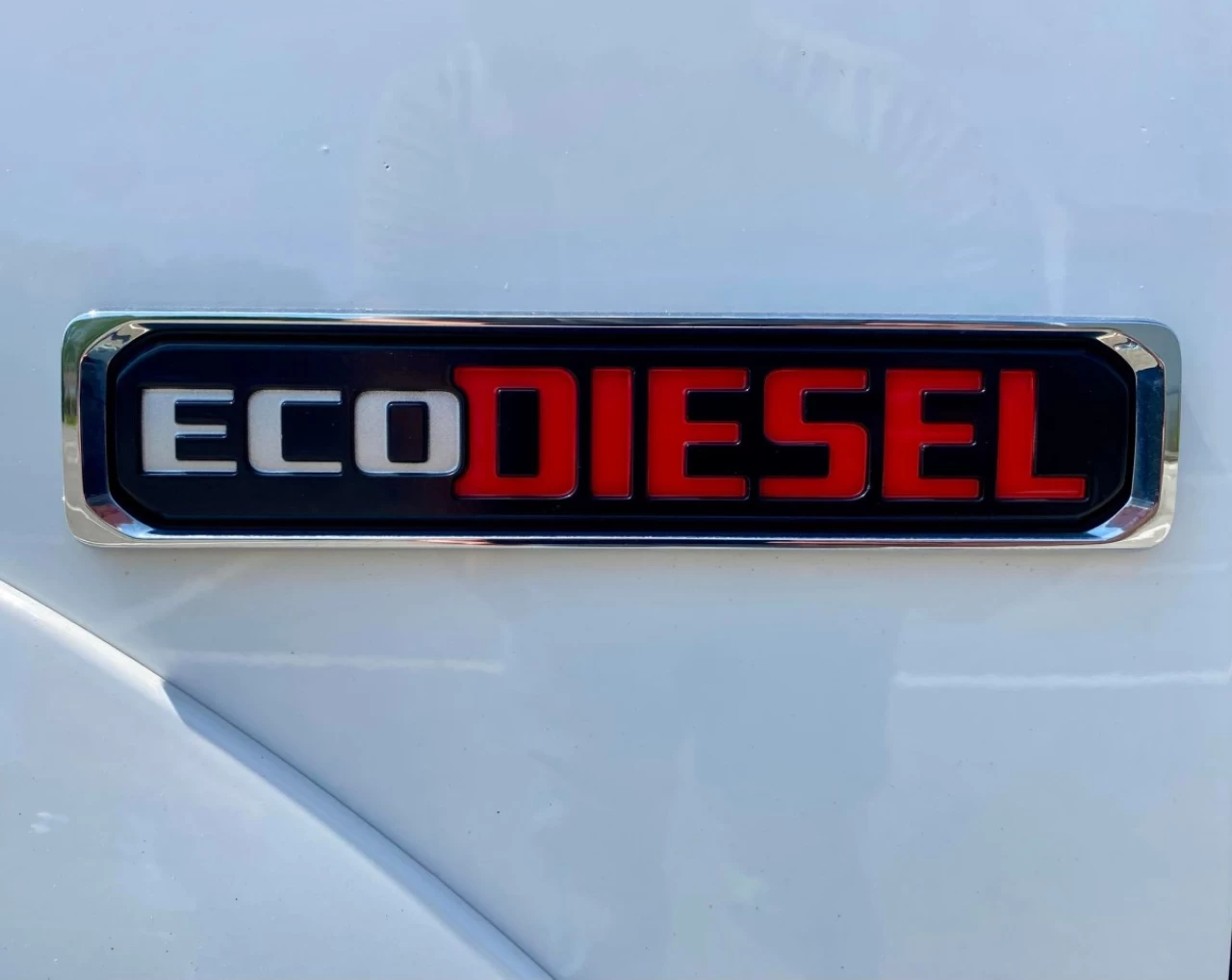 2016 DODGE RAM OUTDOORSMAN CREW CAB ECODIESEL 4X4 / 182043 KM  Image principale