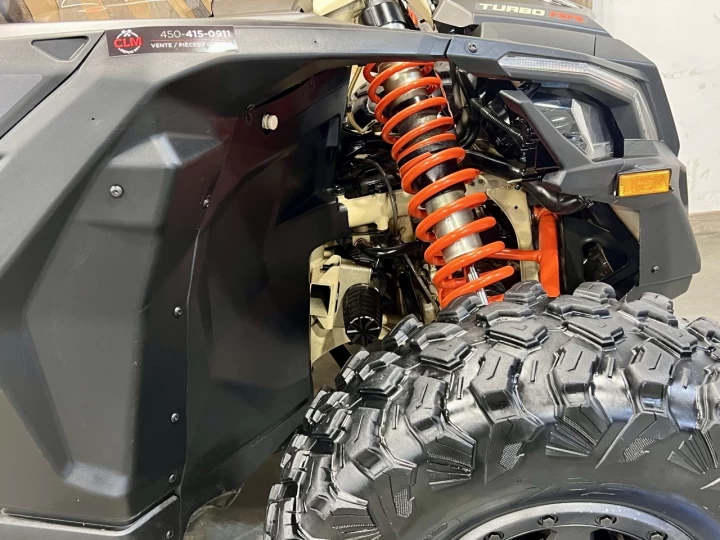 2023 BRP CAN-AM MAVERICK MAX X3 X-DS TURBO RR 200 H.P + D.P.S + 4X4 + FOX + 4 PASSAGERS 