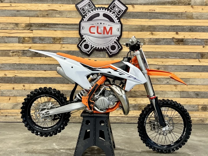 2022 KTM SiX 85 + 2 TEMPS + ROUE 14''/17'' + SEULEMENT 27 HR + MODELE RARE & A1 