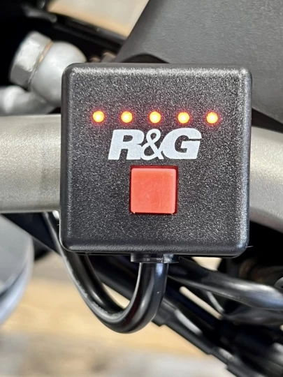 2013 APRILIA SHIVER 750 EFI + SEULEMENT 39486 KM + CONDITION IMPECCABLE 