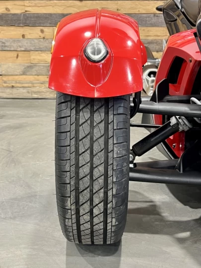 2010 BRP CAN-AM SPYDER RS ROADSTER SM-5 (MANUELLE A CLUTCH) + SEULEMENT 32285 KM 