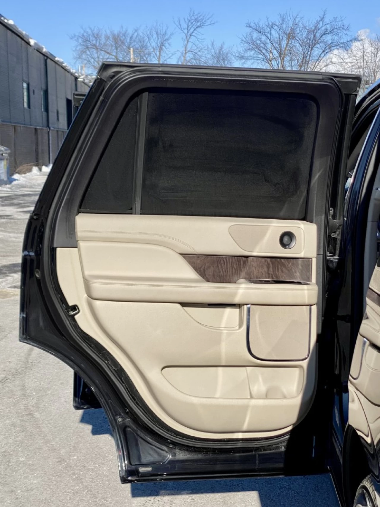 2021 LINCOLN NAVIGATOR EDITION RESERVE + MAGS 22'' + 7 PASSAGERS + TOUTE ÉQUIPÉE  Image principale
