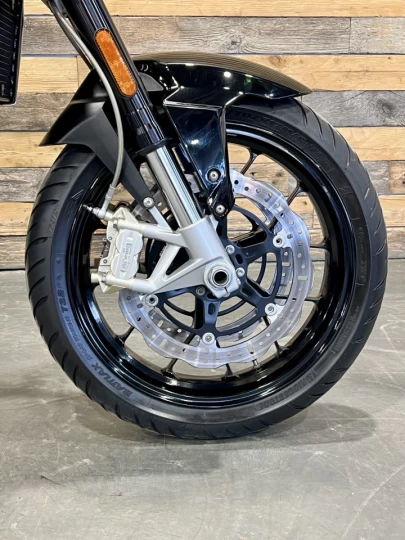2013 APRILIA SHIVER 750 EFI + SEULEMENT 39486 KM + CONDITION IMPECCABLE 