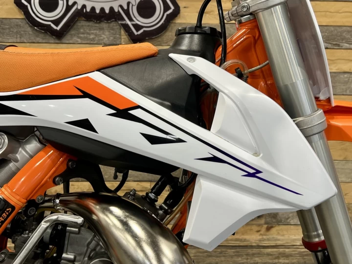 2022 KTM SiX 85 + 2 TEMPS + ROUE 14''/17'' + SEULEMENT 27 HR + MODELE RARE & A1 