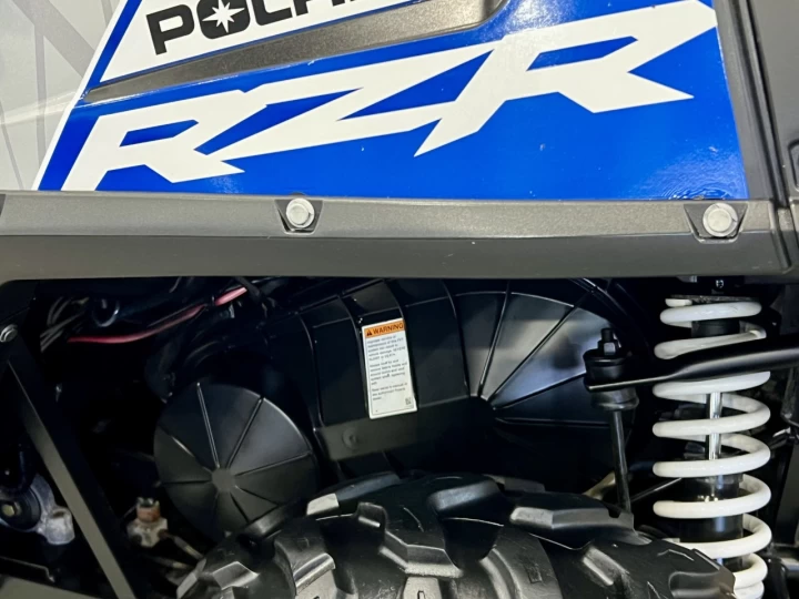 2014 POLARIS RZR TRAIL 570 L.E + 4X4 + E.P.S _ SEULEMENT 1421 KM + IMPECCABLE A1 