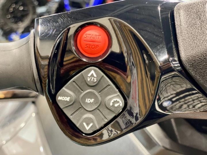 2023 BRP SEA-DOO WAKE PRO 230 H.P PREMIUM AUDIO + IDF + VTS + IBR / 3 PLACES 