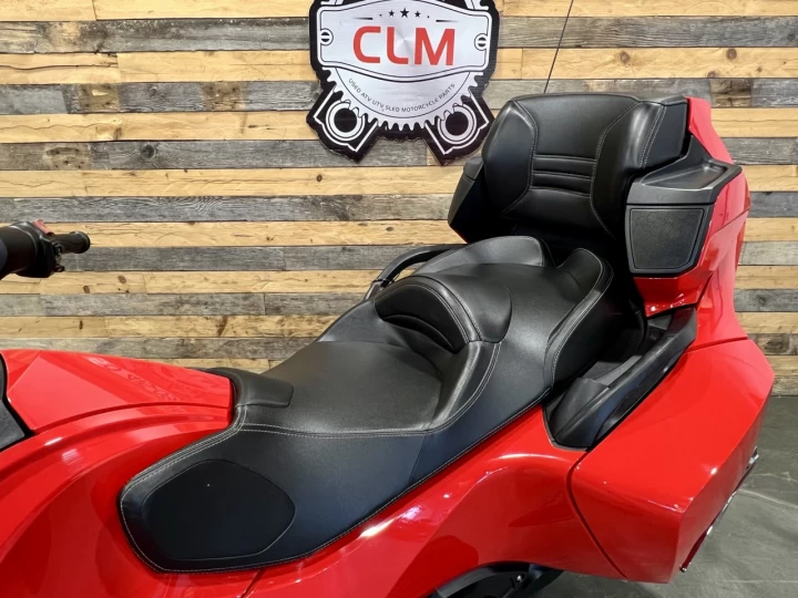 2013 BRP CAN-AM SPYDER RT-S SE-5 (SEMI-AUTOMATIQUE) + SEULEMENT 36719 KM 