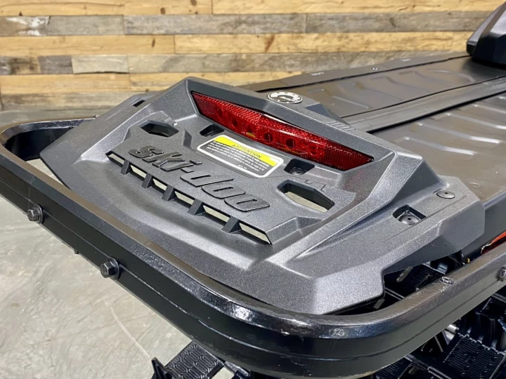 2021 BRP SKI-DOO SUMMIT X 850 E-TEC ENSEMBLE EXPERT 165'' + REV GEN4 + 4946 KM 