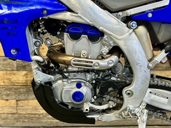 2023 YAMAHA YZ 250 FX EFI + SEULEMENT 8 HR D'UTILISATION + MODELE RARE ENDURO - CROSS 