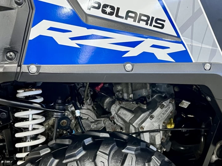 2014 POLARIS RZR TRAIL 570 L.E + 4X4 + E.P.S _ SEULEMENT 1421 KM + IMPECCABLE A1 