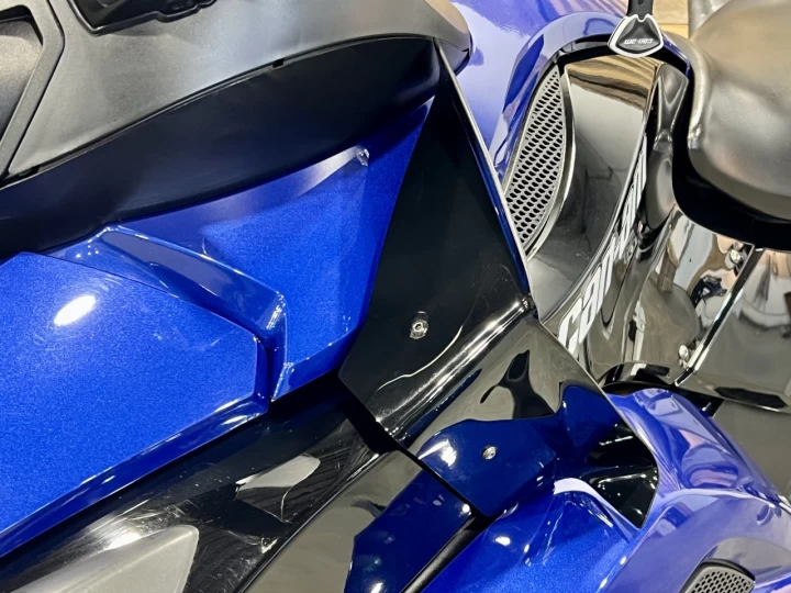 2010 BRP CAN-AM SPYDER RS ROADSTER SM-5 (MANUELLE/CLUTCH) SEULEMENT 36153 KM 
