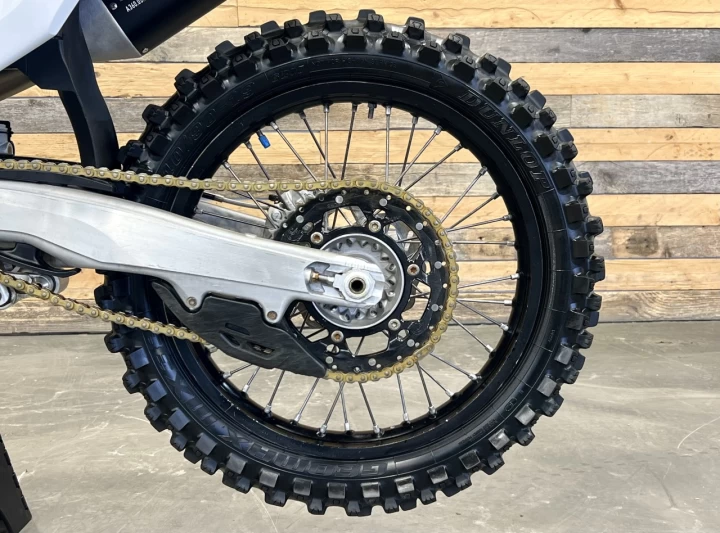 2023 HUSQVARNA FC 250 EFI + MX-MOTOCROSS + 4 TEMPS + 100 HR + CONDITION A1 