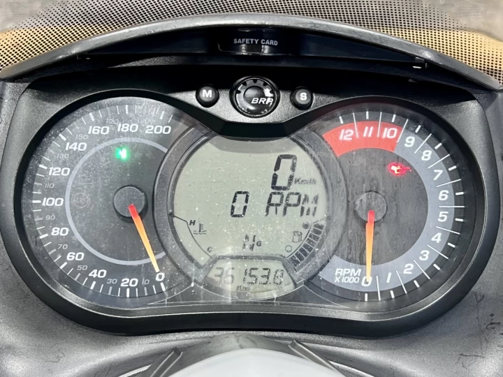 2010 BRP CAN-AM SPYDER RS ROADSTER SM-5 (MANUELLE/CLUTCH) SEULEMENT 36153 KM 