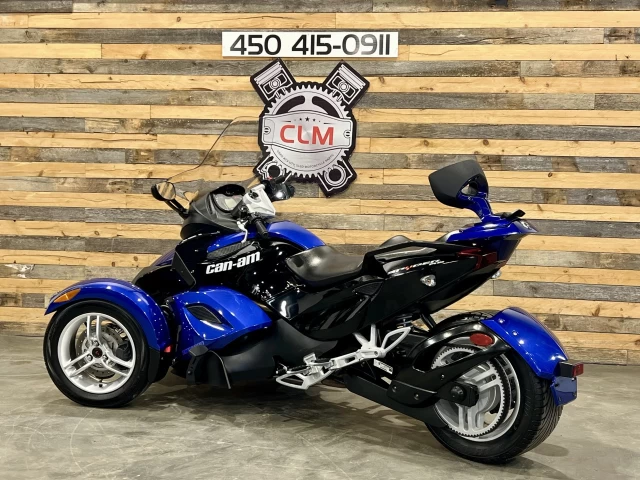 BRP CAN-AM SPYDER RS ROADSTER SM-5 (MANUELLE/CLUTCH) SEULEMENT 36153 KM  2010