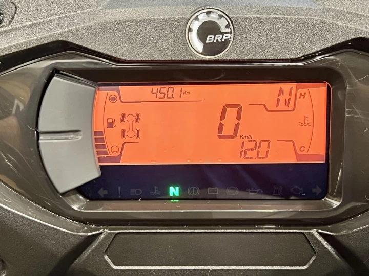 2022 BRP CAN-AM OUTLANDER MAX 450 EFI + D.P.S + 4X4 + SEULEMENT 450 KM + TOUTE ÉQUIPÉE +CONDITION A1 