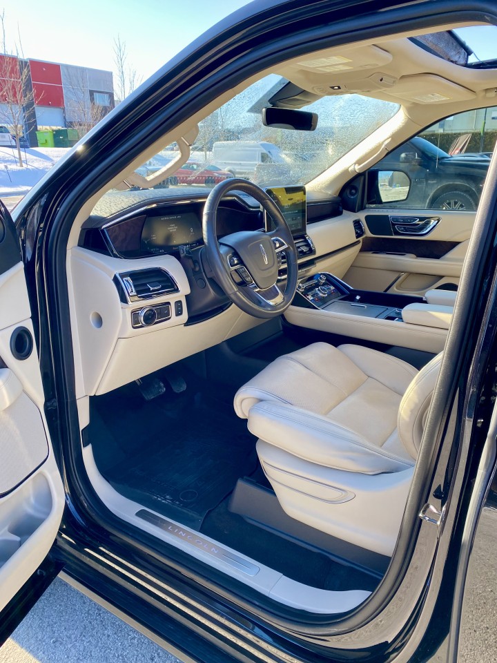 2021 LINCOLN NAVIGATOR EDITION RESERVE + MAGS 22'' + 7 PASSAGERS + TOUTE ÉQUIPÉE  Image principale
