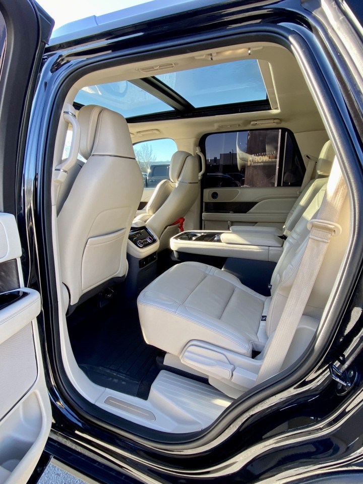 2021 LINCOLN NAVIGATOR EDITION RESERVE + MAGS 22'' + 7 PASSAGERS + TOUTE ÉQUIPÉE  Image principale