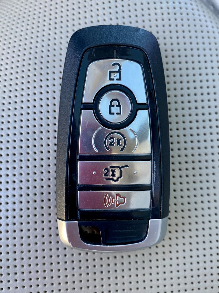 2021 LINCOLN NAVIGATOR EDITION RESERVE + MAGS 22'' + 7 PASSAGERS + TOUTE ÉQUIPÉE  Image principale